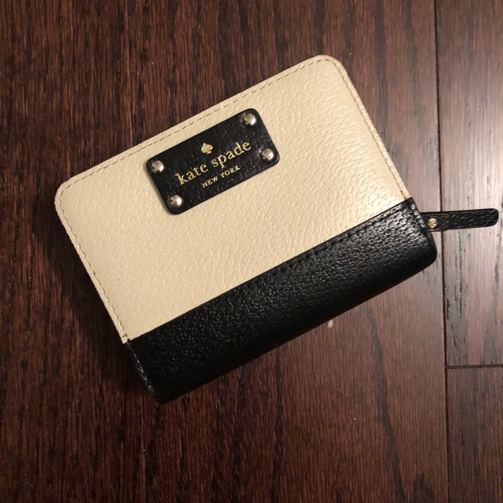 Kate Spade Black and Cream Wallet